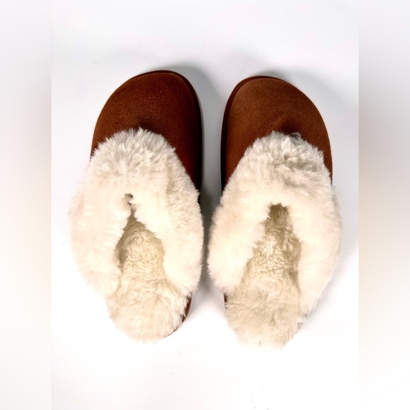NWOT Red Wing Womens Slipper cowhide suede leather
100% sheepskin lining - Picture 6 of 10